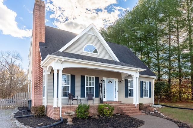 view of front facade featuring a porch