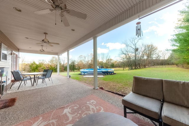 view of patio with ceiling fan