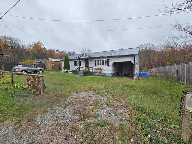 view of yard with a shed