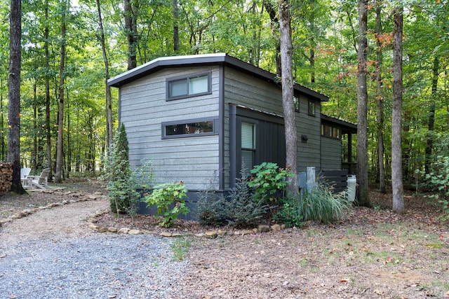 view of outdoor structure