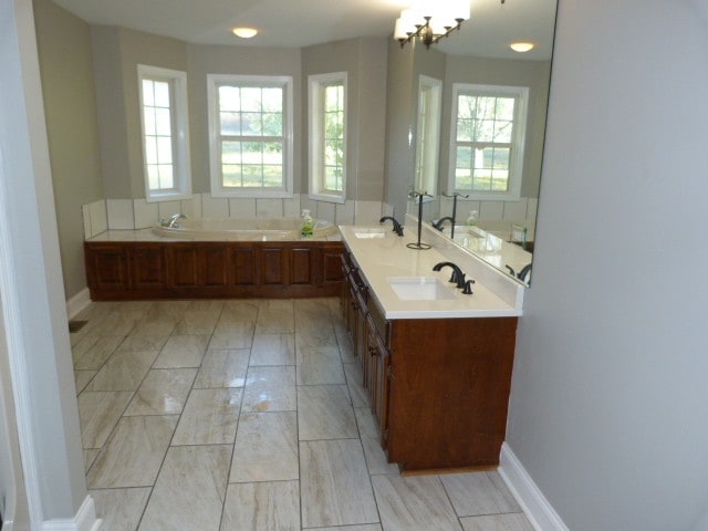 bathroom featuring a bathtub and vanity