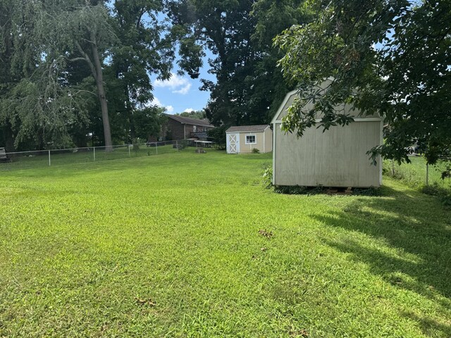 503 Pollard Dr, Clarksville, TN 37042 - photo 14