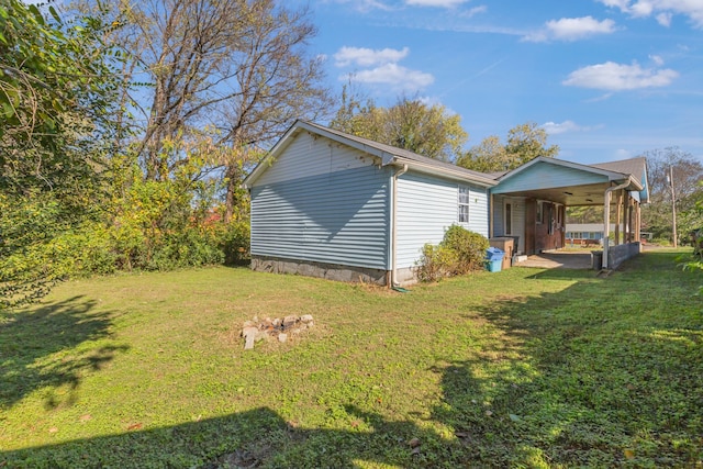 exterior space with a yard