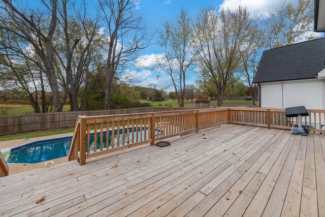 250 Bascom Rd, Jackson, TN 38305 - wooden terrace with a fenced backyard