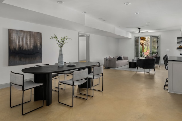 dining area with ceiling fan