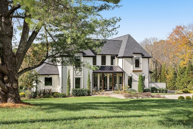 view of front of house with a front yard