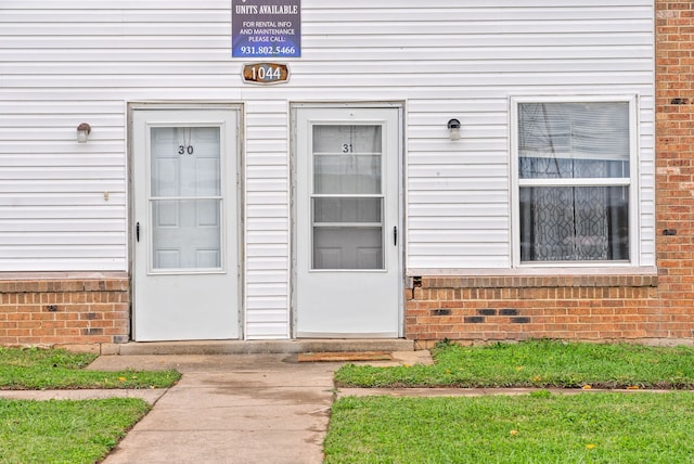 view of property entrance