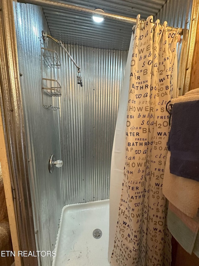 bathroom with walk in shower