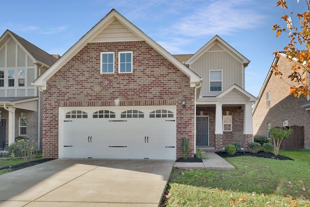 view of front facade featuring a front yard