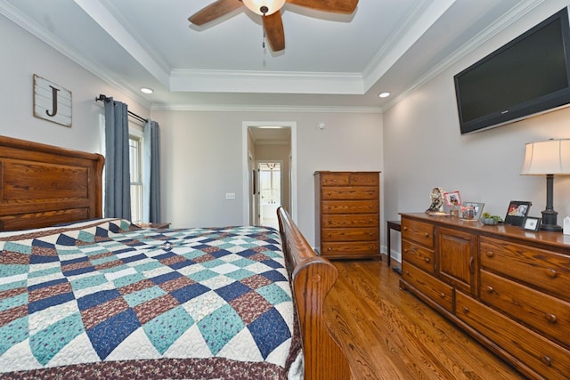 2189 Double Branch Rd, Columbia, TN 38401 - bedroom with wood finished floors, a tray ceiling, recessed lighting, ornamental molding, and ceiling fan