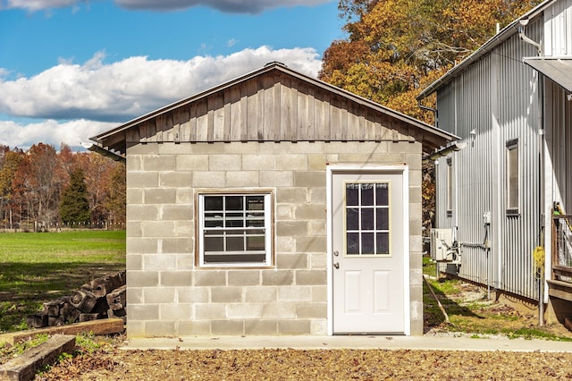 view of outbuilding