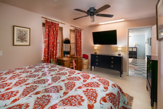 bedroom with ceiling fan