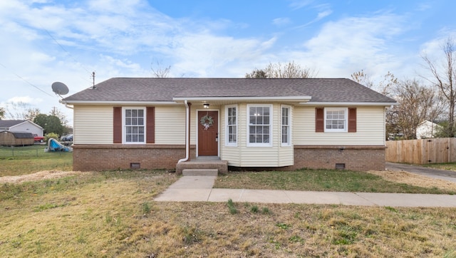 view of front of property with a front lawn