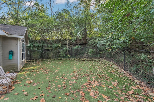 2027 Stokes Ln, Nashville, TN 37215 - view of yard