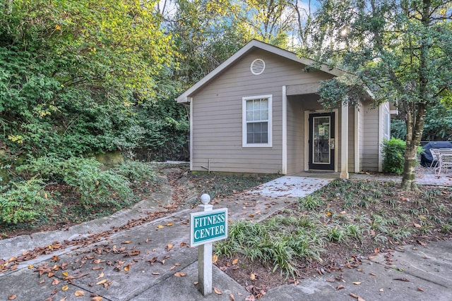 2027 Stokes Ln, Nashville, TN 37215 - view of front facade