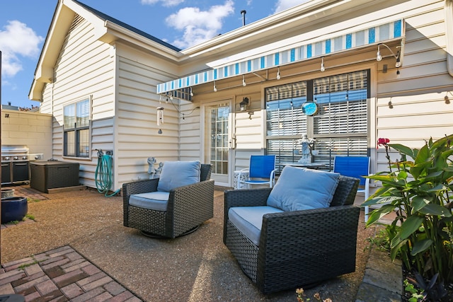 view of patio featuring an outdoor hangout area