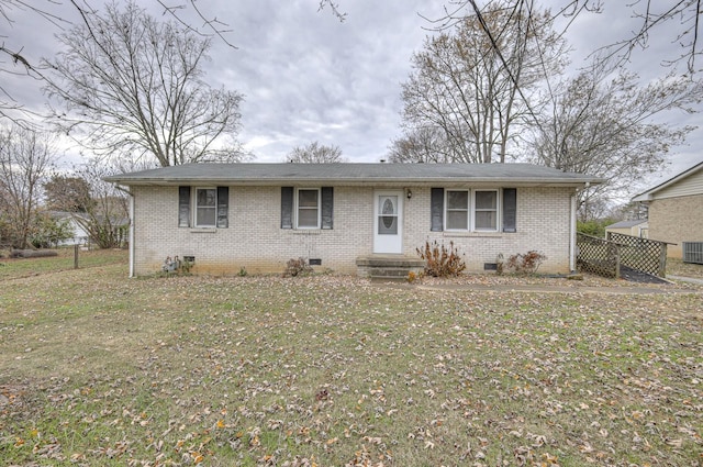 view of front of home with a front yard