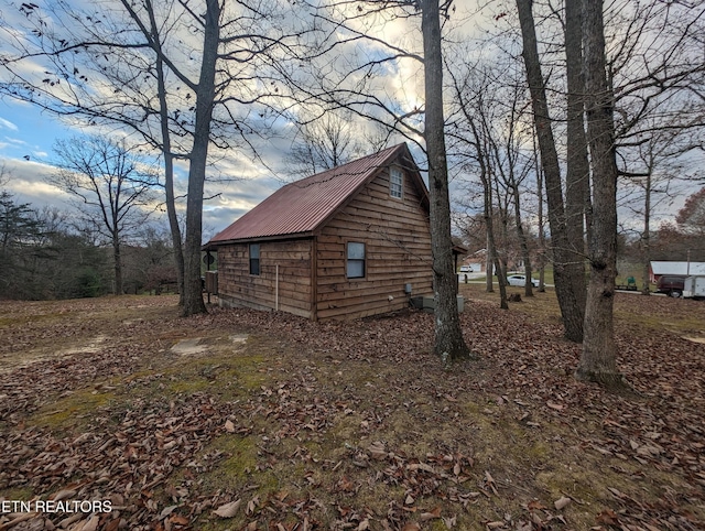 view of home's exterior