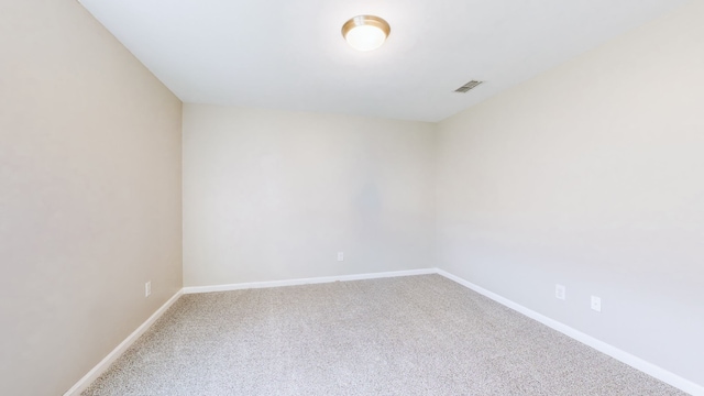 empty room featuring carpet