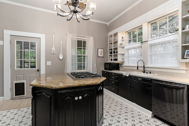 kitchen featuring a center island, sink, a notable chandelier, crown molding, and black appliances