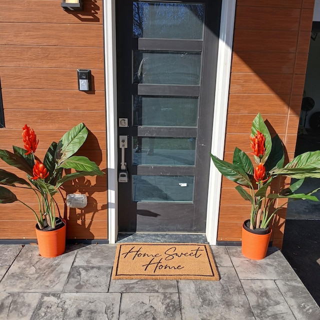 entrance to property featuring beverage cooler