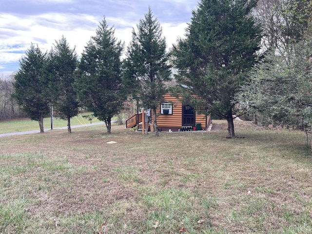 314 Birdsong Dr, Cadiz, KY 42211 - view of grassy yard featuring an outdoor structure