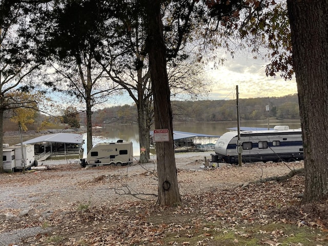 314 Birdsong Dr, Cadiz, KY 42211 - view of yard featuring a water view