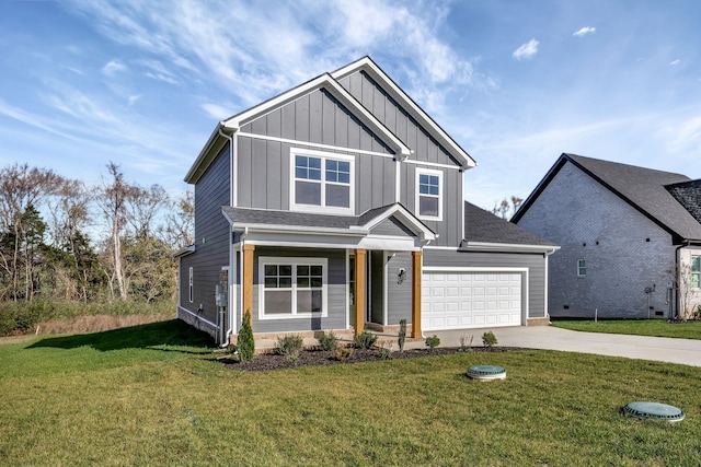 view of front of home featuring a front yard