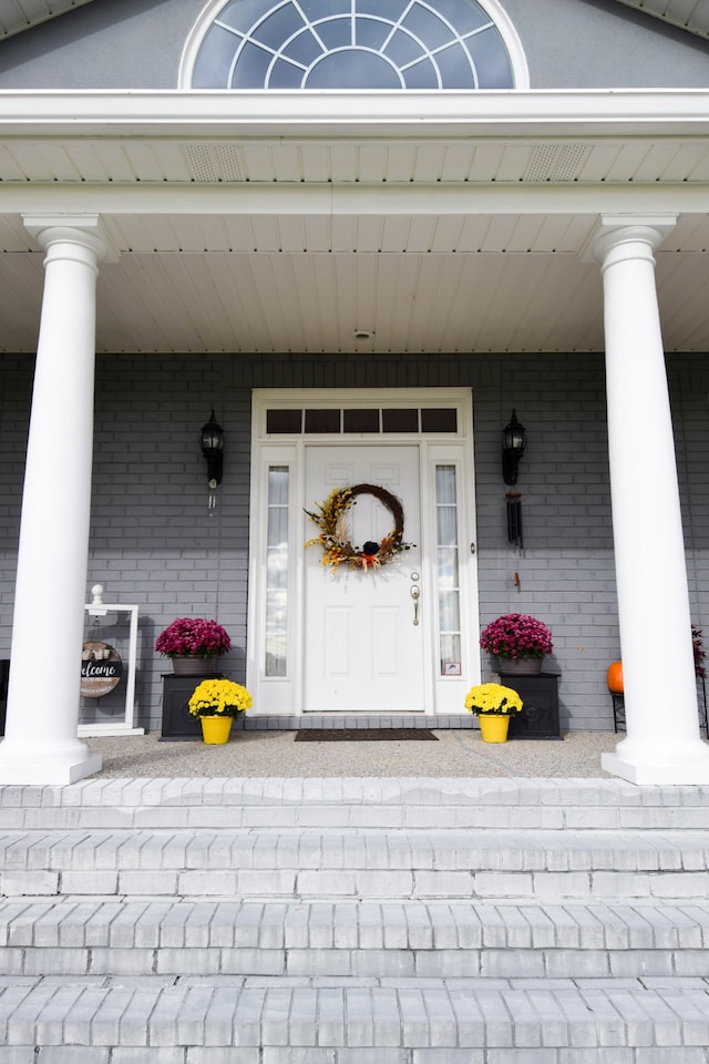 view of property entrance