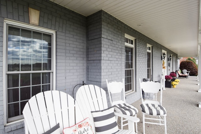 view of patio / terrace with covered porch