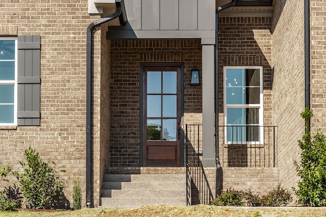 view of property entrance