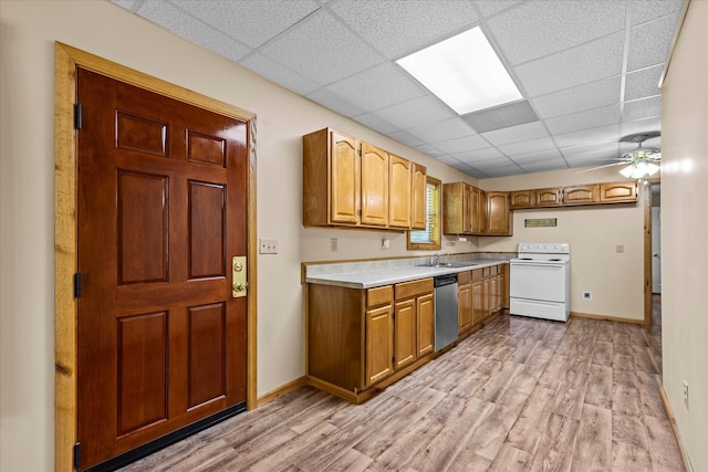 kitchen with electric range, light hardwood / wood-style floors, and a drop ceiling