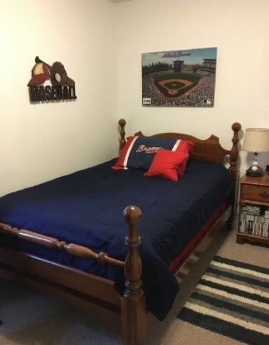 view of carpeted bedroom