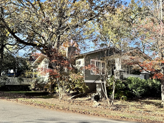 view of front of property