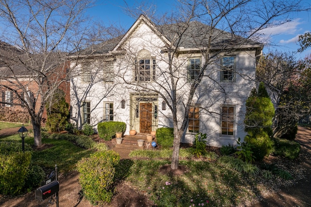 view of colonial inspired home