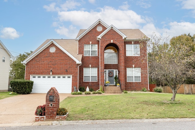 view of front of property featuring a front yard