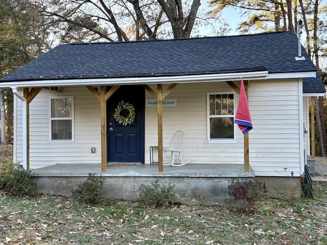 view of front of house with a porch