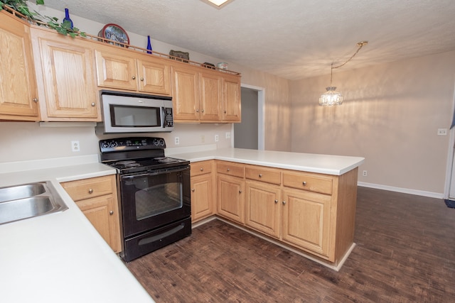 kitchen featuring kitchen peninsula, a textured ceiling, dark wood-type flooring, decorative light fixtures, and black / electric stove