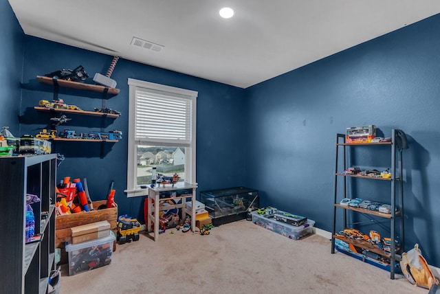 game room with carpet