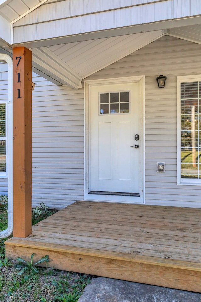 view of property entrance