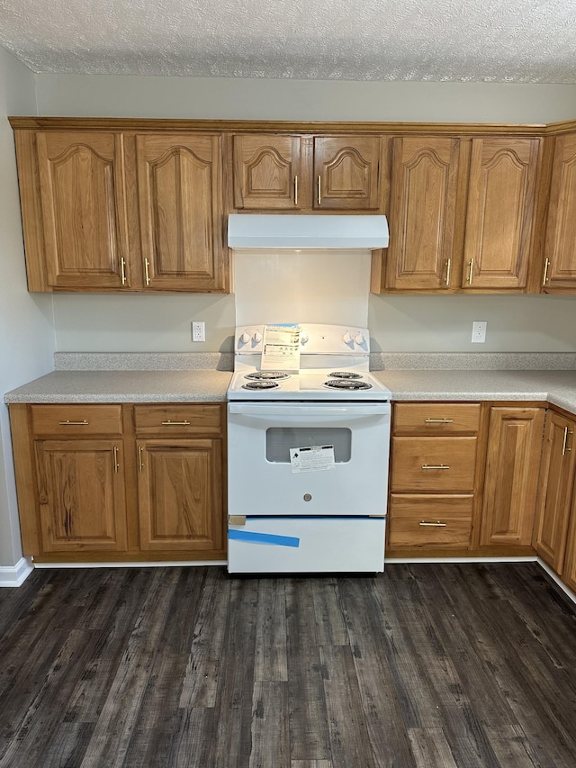 kitchen with a textured ceiling, dark hardwood / wood-style floors, and white range with electric stovetop