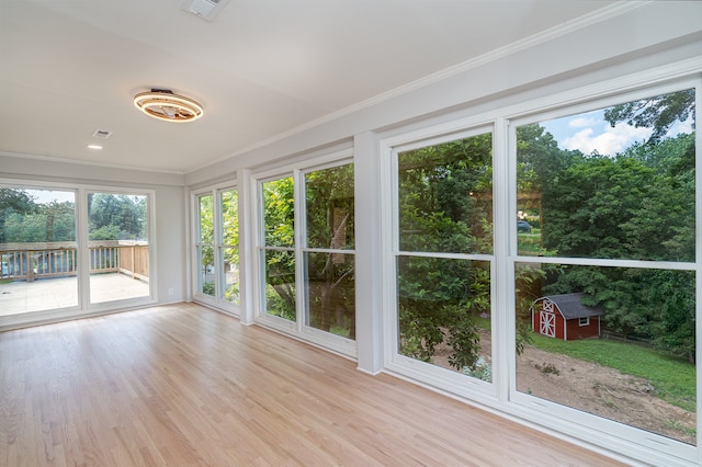 view of unfurnished sunroom