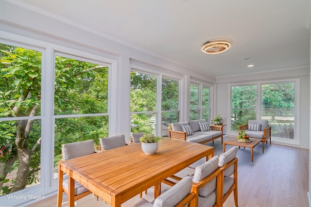 view of sunroom / solarium