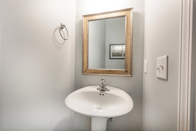 bathroom with sink