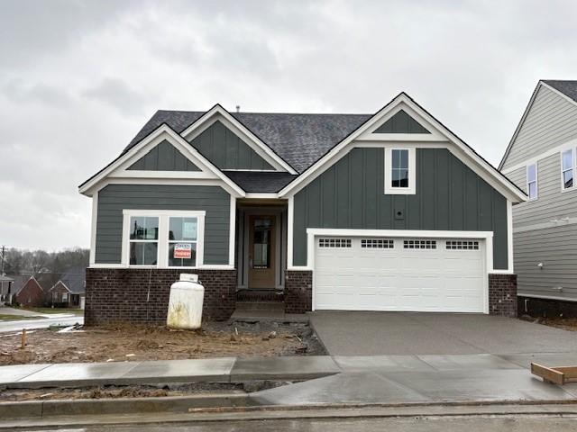 craftsman-style house featuring a garage