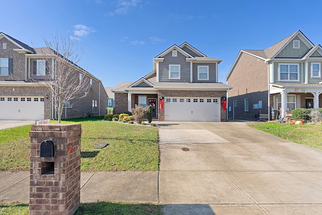 view of front facade with a garage and a front yard