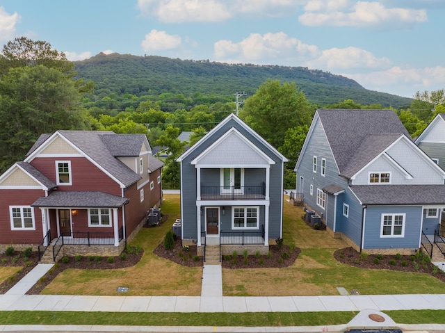 1311 Thomas Ave Unit 7, Chattanooga, TN 37409 - view of subject property featuring a mountainous background and a heavily wooded area