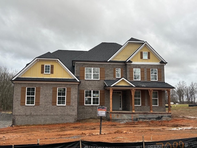 craftsman inspired home featuring a porch