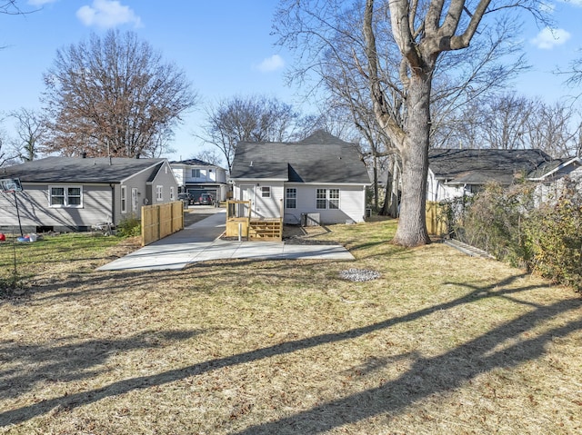 view of yard with a patio area