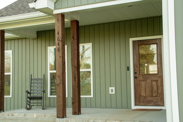 property entrance with a porch